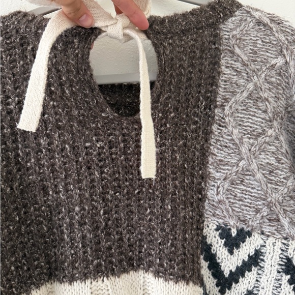 NWT Buckle Blu Pepper Brown and Cream Patchwork Sweater size small - Picture 10 of 10
